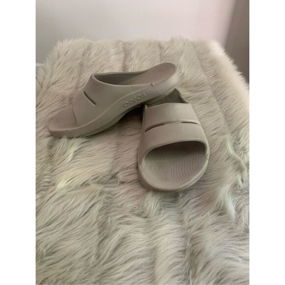 Oofos Unisex OOAHH SLIDE SANDAL - NOMAD W10 M8 - Picture 2 of 11